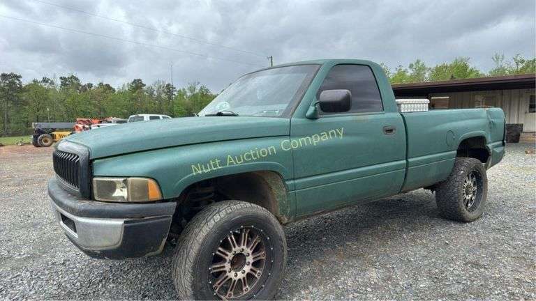 1995 Dodge Ram 2500-WITH TITLE Vin 1B7KF26W6SS232138 Miles showing 150,983 Engine V10 GAS