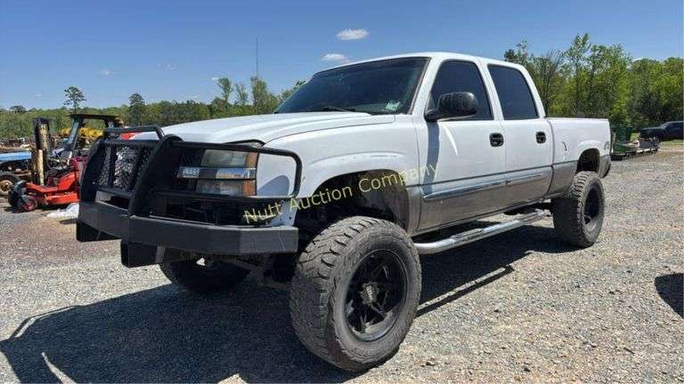 2003 GMC Sierra 1500HD-WITH REBUILT TITLE Vin 1GTGK13U03F187898 Engine V8, 6 CREW CAB, 4X4 -