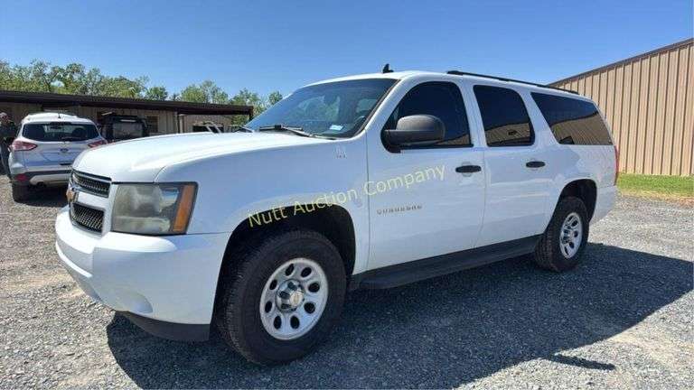2010 Chevrolet Suburban- W//TITLE Vin 1GnUCHE0XAR222064 Miles showing 250,563 Engine V8, 5.3 Vortex Automatic