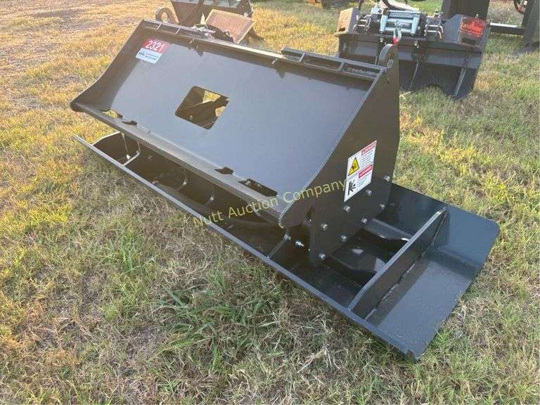 LandHonor VPC-11-72W Vibratory Plate Compactor, 11
