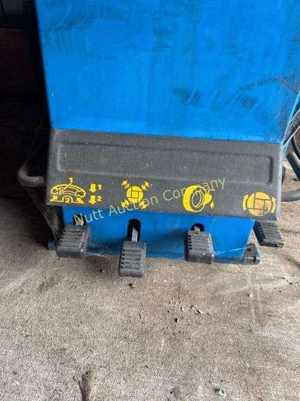 Beissbarth SERVOMAT MS 44 IT Tire Changer, 110V, 6