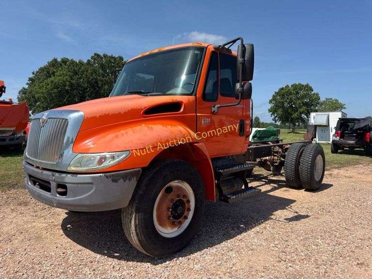 2005 International 4300 SBA 4x2 Vin 1HTMMAAN85H119173 Miles showing 56,986 Engine DT466 Maxxforce Eaton Fuller 6 speed transm
