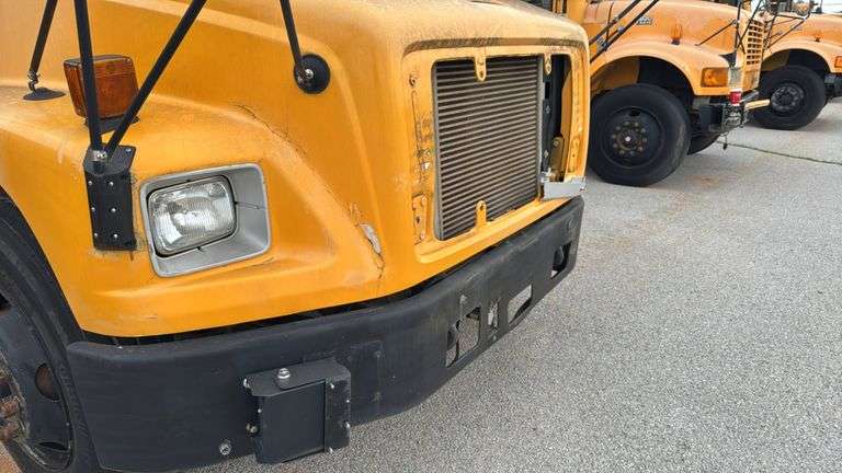 2004 Thomas Built Freightliner School Bus, CAT C7 Engine- MSO and BILL OF SALE