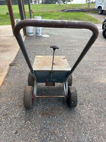 Pioneer Chalk Line Applicator