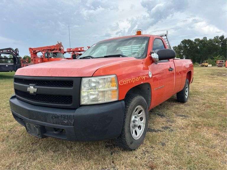 2007 Chevrolet Silverado 1500 Vin 1GCEC14007Z609334 Drivetrain 4x2 Miles showing 145,393 Engine V8, 5.3 Automatic transmissio