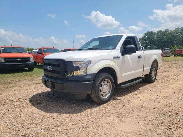 2016 Ford F-150 Vin 1FTMF1C81GFA31367 Drivetrain 4X2 Miles showing 62,052 Engine V6, 3.5