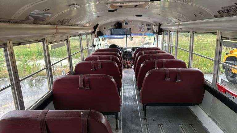 2006 Yellow Blue Bird School Bus with Caterpillar C7 Engine-NON RUNNING- w/TITLE