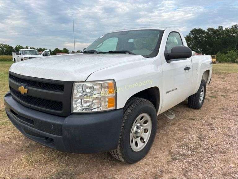 2012 Chevrolet Silverado 1500 4X4 Vin 1GCNKPEA1CZ308336 Miles showing UNKNOWN Engine V8, 4.8 AC fan not working. No dash ligh