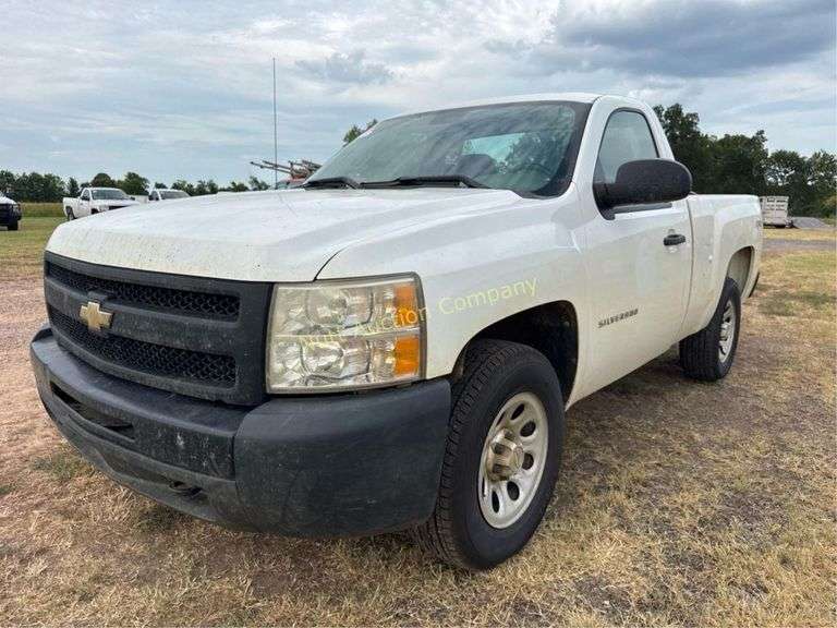 2011 Chevrolet Silverado 1500 4x4 Vin 1GCNKPEA0BZ138193 Miles showing 128,639 Engine V8, 4.8 Automatic transmission