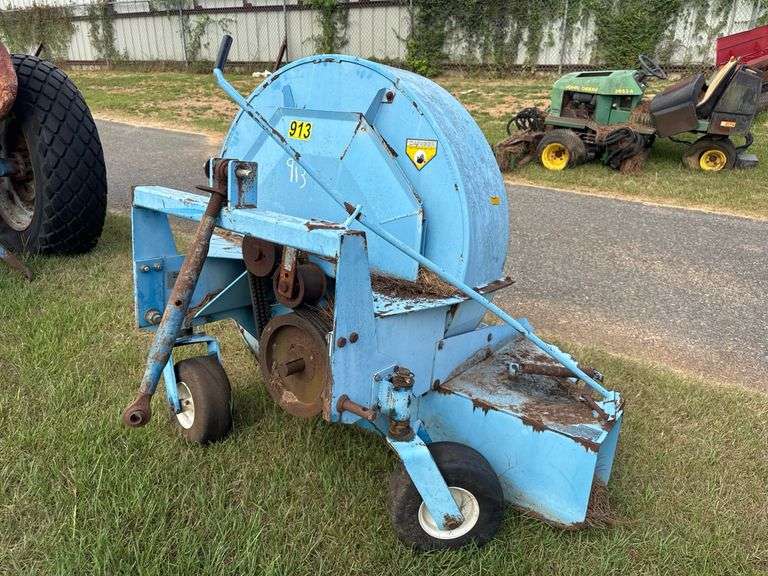 Goossen BL2000PTO Debris Blower, PTO Driven, Condition unknown (missing PTO shaft)
