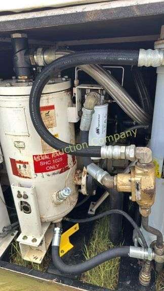 Ingersoll Rand SSR-EP100 Industrial Air Compressor 460V, 446 CFM