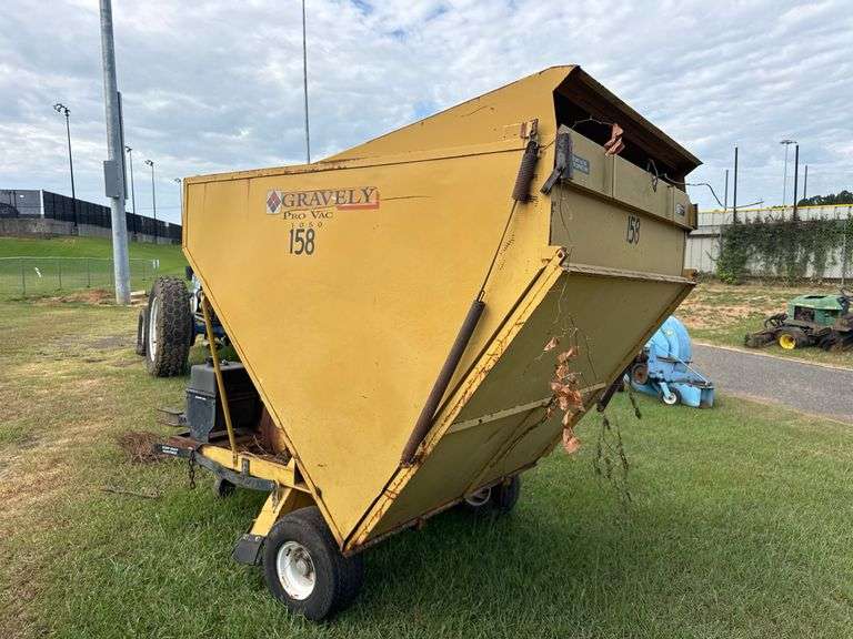 Gravely Pro Vac 1050 Lawn Vacuum Trailer, Robin Subaru Engine, 18 HP. Condition unknown