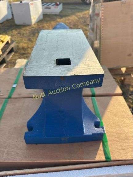 LandHonor 200 lbs. Cast Iron Anvil, Model LHR-CIA2