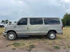 2009 Ford E350 E-Series Van Vin 1FBNE31L09DA27629 Engine V8, 5.4 12 passenger, automatic transmission