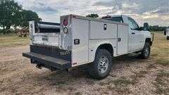 2016 Chevrolet Silverado 2500 4X4 Vin 1GB0KUEG7GZ281425 Miles showing 174,710 Engine V8, Vortec 6000 front winch, bull bar, u
