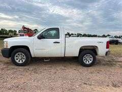 2012 Chevrolet Silverado 1500 4X4 Vin 1GCNKPEA1CZ308336 Miles showing UNKNOWN Engine V8, 4.8 AC fan not working. No dash ligh