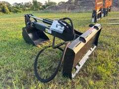 Homestead Implements Pinnacle Series Backhoe Attac Homestead Implements Pinnacle Series Backhoe Attachment, 600 lbs. (272 kg)