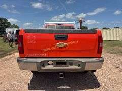 2007 Chevrolet Silverado 2500 HD Vin 1GCHC24K97E574580 Drivetrain 4x2 Miles showing 193,951 Engine V8, 6 Per seller, truck ha