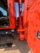 2009 International 4400 SBA 4x2 Bucket Truck, Hydraulic leak on bucket boom