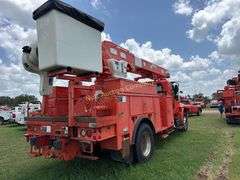 2010 International 4400 SBA Utility Bucket Truck Vin 1HTMKAAR6AH276588 Drivetrain 4x2 Engine DT466, Maxxforce Per seller, tru