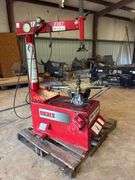 Coats 5040E Rim Clamp Tire Changer with Pedals and air gauge