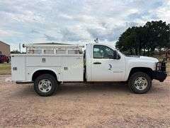 2013 Chevrolet Silverado 2500 4x4 Vin 1GB0KVCG1DZ359542 Miles showing 219,491 Engine V8, Votec 6000 Service Body, Ladder Rack
