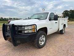 2013 Chevrolet Silverado 2500 4x4 Vin 1GB0KVCG1DZ359542 Miles showing 219,491 Engine V8, Votec 6000 Service Body, Ladder Rack