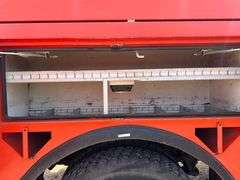 2009 International 4400 SBA 4x2 Bucket Truck, Hydraulic leak on bucket boom