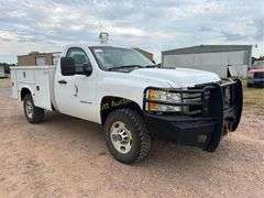 2013 Chevrolet Silverado 2500 4x4 Vin 1GB0KVCG1DZ359542 Miles showing 219,491 Engine V8, Votec 6000 Service Body, Ladder Rack