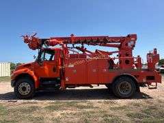 2009 International 4400 SBA 4x2 Utility Truck Vin 1HTMKAAR99H108066 Miles showing 125,888 Engine DT466 Maxxforce Terex boom,