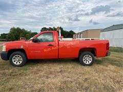 2010 Chevrolet Silverado 1500 Vin 1GCPCPE09AZ229944 Drivetrain 4x2 Miles showing 186,182 Engine V8, 5.3