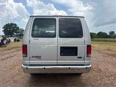2008 Ford E350 E-Series Van Vin 1FBNE31L88DB45877 Miles showing 115,534 Engine V8, 5.4