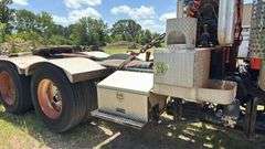 2007 Kenworth W900 Tractor Truck Vin 1XKWPBEX971206238 Engine Cat C15 diesel Truck will start and run but has transmission is