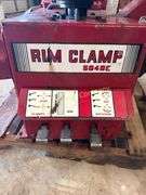 Coats 5040E Rim Clamp Tire Changer with Pedals and air gauge