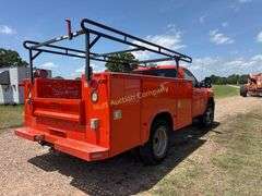 2011 Chevrolet Silverado 3500 Utility Service Truc Vin 1GB3CZCL2BF254831 Engine V8, 6.6 T Service bed and ladder rack.  NON-R