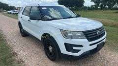 2017 Ford Explorer Police Interceptor AWD Vin 1FM5K8AR6HGC63202 Miles showing 86,874 Engine V6, 3.7