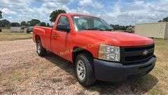 2012 Chevrolet Silverado 1500 Vin 1GCNCPE05CZ322826 Drivetrain 4x2 Miles showing 161,017 Engine V8, 5.3