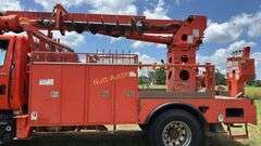 2009 International 7400 Utility Truck with Terex Vin 1HTMKAAR49H108069 Miles showing unknown Engine DT466, Maxxforce Digger D