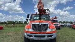 2009 International 7400 Utility Truck with Terex Vin 1HTMKAAR49H108069 Miles showing unknown Engine DT466, Maxxforce Digger D