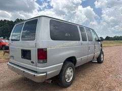 2008 Ford E350 E-Series Van Vin 1FBNE31L88DB45877 Miles showing 115,534 Engine V8, 5.4