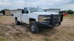 2016 Chevrolet Silverado 2500 4X4 Vin 1GB0KUEG7GZ281425 Miles showing 174,710 Engine V8, Vortec 6000 front winch, bull bar, u