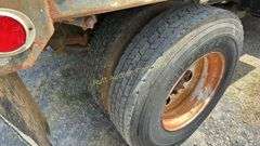 1997 Ford F800 Dump Truck Vin 1FDPF80C5VVA16593 Miles showing 38,964 Engine Cummins 5.9 6 speed manual transmission.