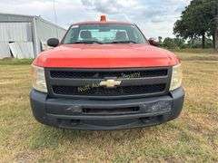 2010 Chevrolet Silverado 1500 Vin 1GCPCPE09AZ229944 Drivetrain 4x2 Miles showing 186,182 Engine V8, 5.3
