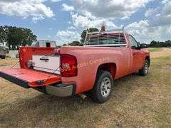 2007 Chevrolet Silverado 1500 Vin 1GCEC14007Z609334 Drivetrain 4x2 Miles showing 145,393 Engine V8, 5.3 Automatic transmissio