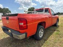 2010 Chevrolet Silverado 1500 Vin 1GCPCPE02AZ230398 Drivetrain 4x2 Engine V8, 5.3 Automatic transmission