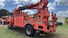 2009 International 7400 Utility Truck with Terex Vin 1HTMKAAR49H108069 Miles showing unknown Engine DT466, Maxxforce Digger D