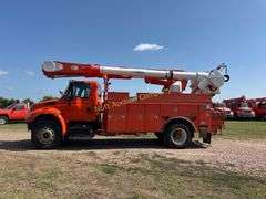 2009 International 4400 SBA 4x2 Bucket Truck Vin 1HTMKAAR19H108059 Miles showing 161,676 Engine DT466 Maxxforce equipped with