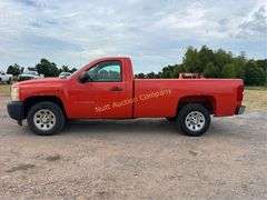 2011 Chevrolet Silverado 1500 Vin 1GCNCPE03BZ427581 Miles showing 241,262 Engine V8, 5.3