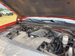 2014 Chevrolet Silverado 1500 Vin 1GCRCPEC1EZ335927 Drivetrain 4x2 Miles showing 223,461 Engine V8, 5.3 Automatic transmissio