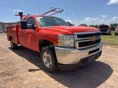2013 Chevrolet Silverado 2500 HD Service Truck Vin 1GC2CVCG3DZ355879 Drivetrain 4x2 Miles showing 264,419 Engine V8, 6